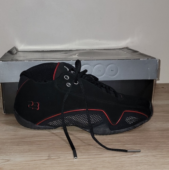 Black and Red Athletic Men´s Shoes